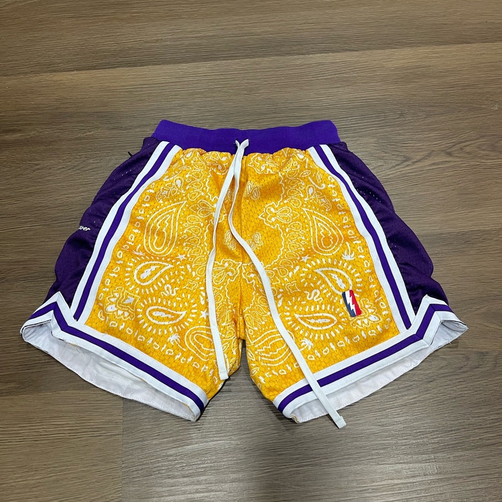 🔴 (SOLD) Collect & Select LA Lakers Kobe basketball Shorts